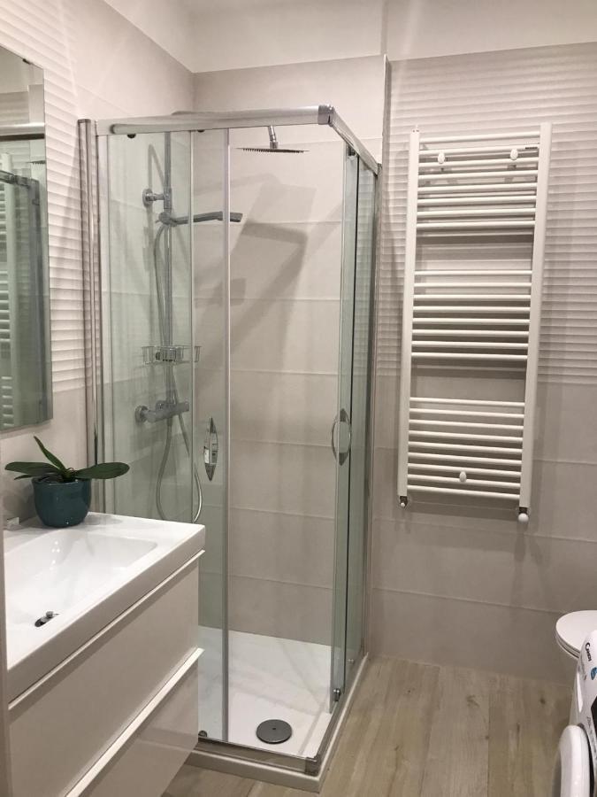 Central Modern Studio Bari Apartment ภายนอก รูปภาพ