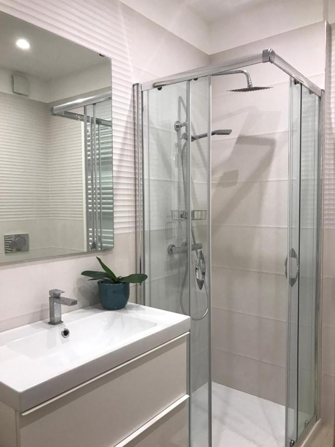Central Modern Studio Bari Apartment ภายนอก รูปภาพ