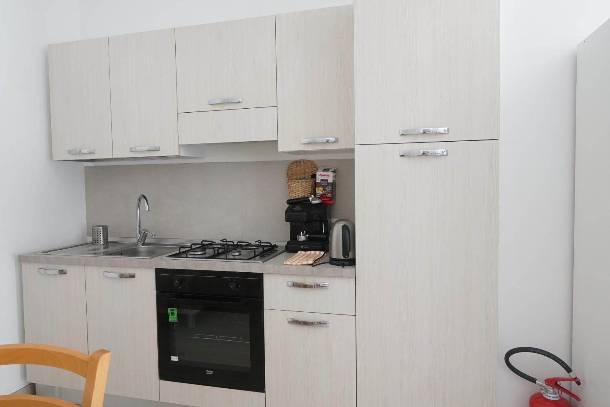 Central Modern Studio Bari Apartment ภายนอก รูปภาพ