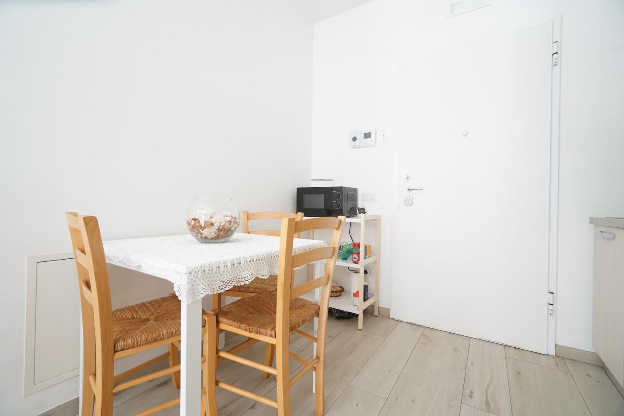 Central Modern Studio Bari Apartment ภายนอก รูปภาพ